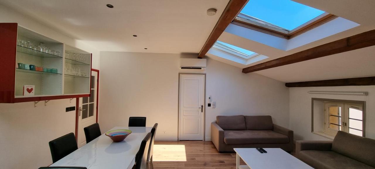 Loft 80M2 En Plein Coeur De La Vieille Ville 3 Etoiles Toulon Exterior photo
