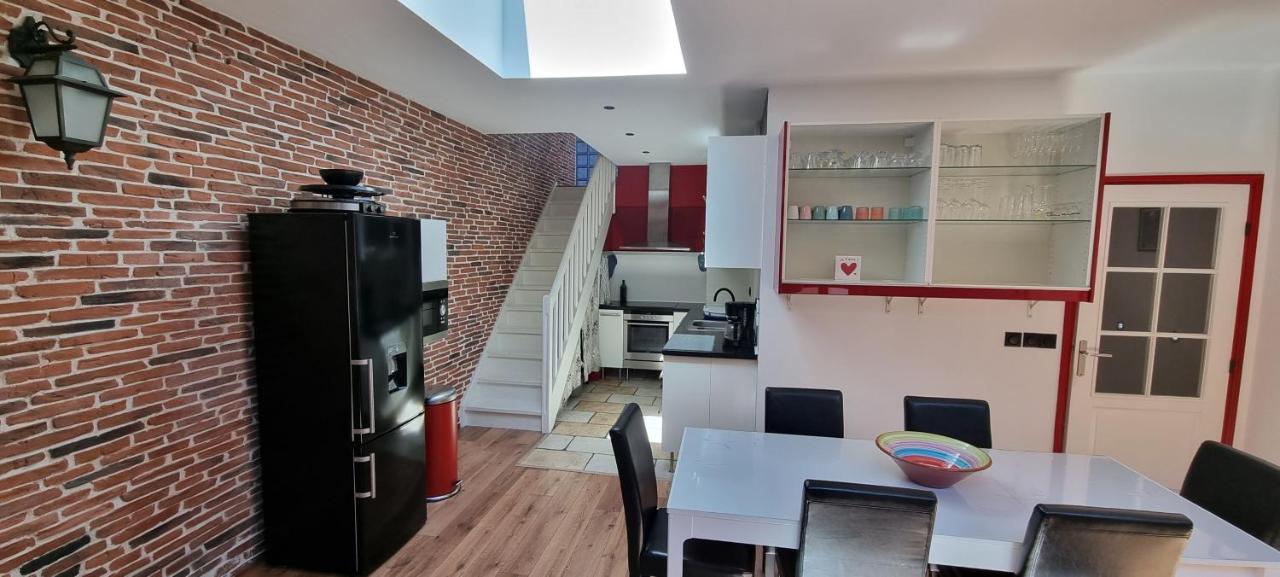 Loft 80M2 En Plein Coeur De La Vieille Ville 3 Etoiles Toulon Exterior photo